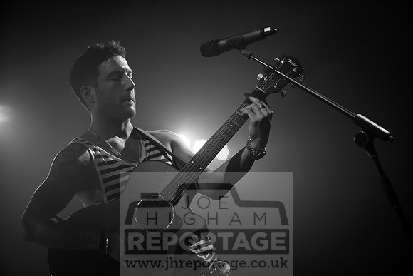 2014-07-05 - Matt Cardle Carnival-MixHi-3422
