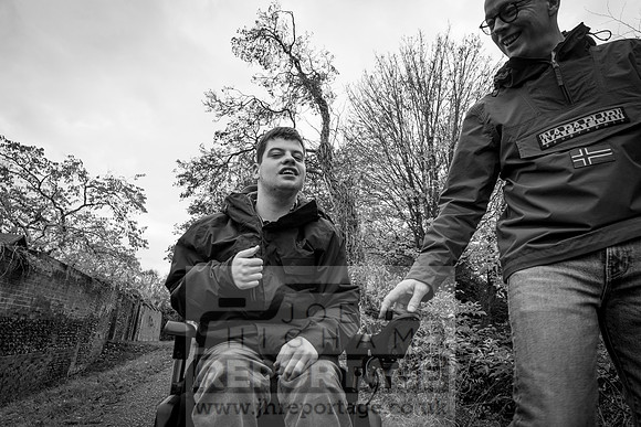 2019-11-17 - StandenAutumn-HIRESBW-4411