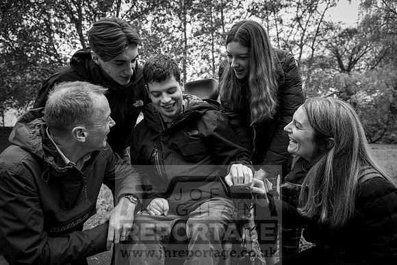 2019-11-17 - StandenAutumn-HIRESBW-4654
